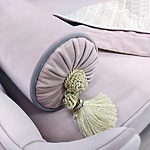 Elegante с кистью